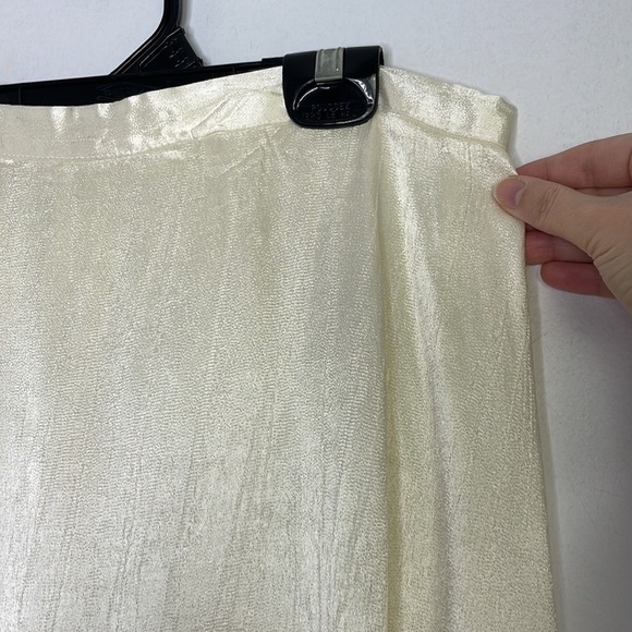 VINTAGE ivory sheen satiny skater mini skirt - Picture 3 of 8